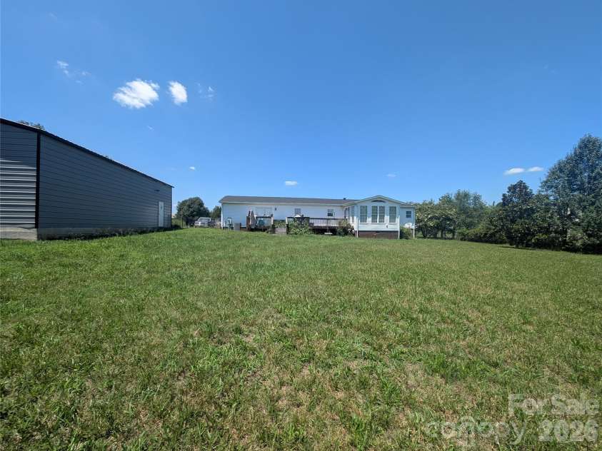 5728 Walker Way, Kings Mountain, NC 28086.  MLS# CAR4404021, YatesRealty ID 36909. 