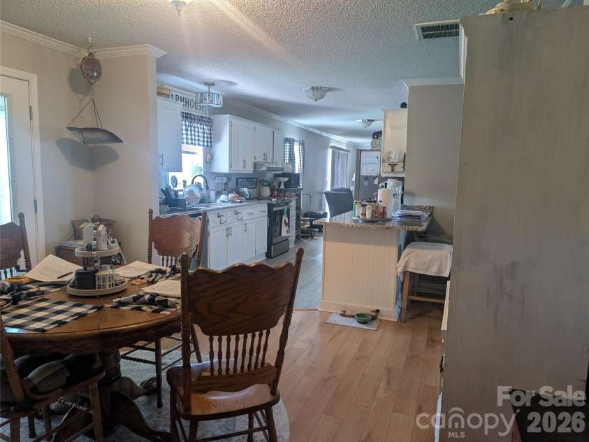 5728 Walker Way, Kings Mountain, NC 28086.  MLS# CAR4404021, YatesRealty ID 36909. 
