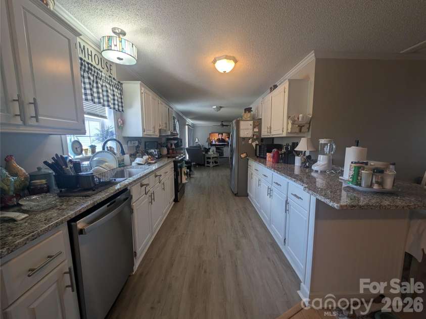 5728 Walker Way, Kings Mountain, NC 28086.  MLS# CAR4404021, YatesRealty ID 36909. 
