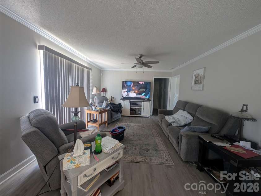 5728 Walker Way, Kings Mountain, NC 28086.  MLS# CAR4404021, YatesRealty ID 36909. 