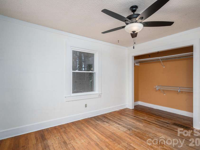 2033 Puetts Chapel Road, Bessemer City, NC 28016.  MLS# CAR4340822, YatesRealty ID 3691. 