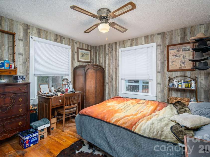 2033 Puetts Chapel Road, Bessemer City, NC 28016.  MLS# CAR4340822, YatesRealty ID 3691. 