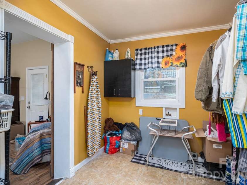 2033 Puetts Chapel Road, Bessemer City, NC 28016.  MLS# CAR4340822, YatesRealty ID 3691. 