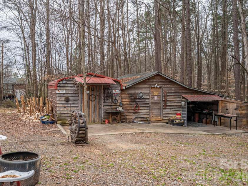 2033 Puetts Chapel Road, Bessemer City, NC 28016.  MLS# CAR4340822, YatesRealty ID 3691. 