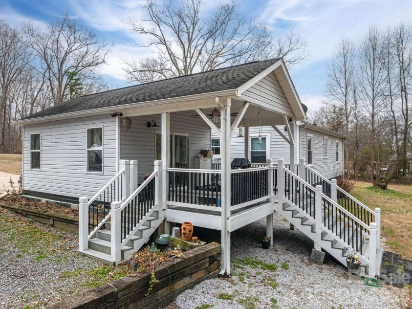 2033 Puetts Chapel Road, Bessemer City, NC 28016.  MLS# CAR4340822, YatesRealty ID 3691. 