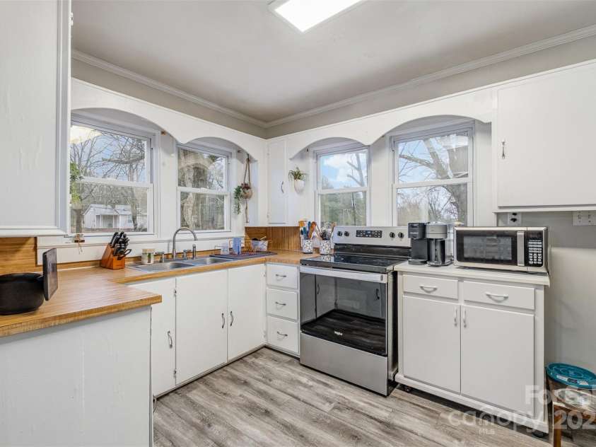 8639 NC Hwy 205 Highway, Oakboro, NC 28129.  MLS# CAR4223664, YatesRealty ID 3691. 