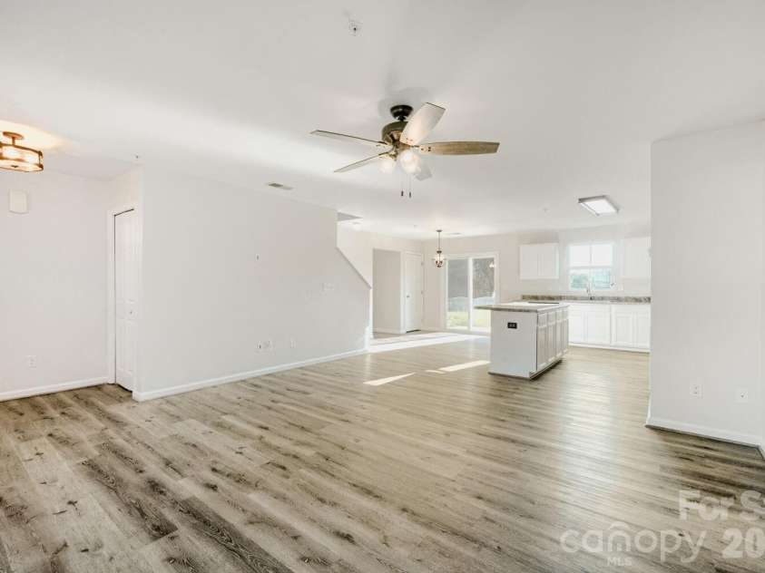 2394 Everton Circle, Concord, NC 28025.  MLS# CAR4404289, YatesRealty ID 36910. 