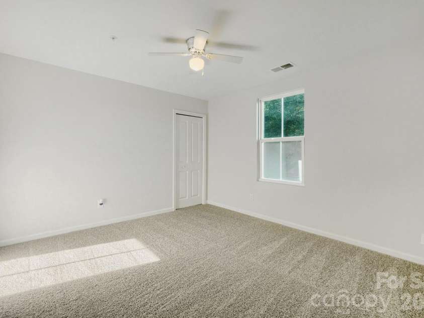 2394 Everton Circle, Concord, NC 28025.  MLS# CAR4404289, YatesRealty ID 36910. 