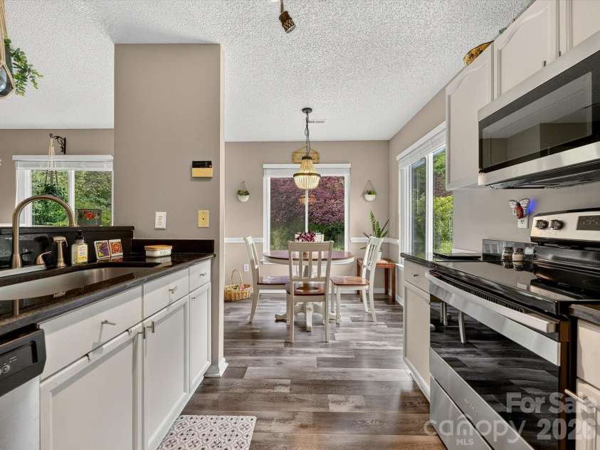 2316 Ivy Run Drive, Indian Trail, NC 28079.  MLS# CAR4403970, YatesRealty ID 36911. 