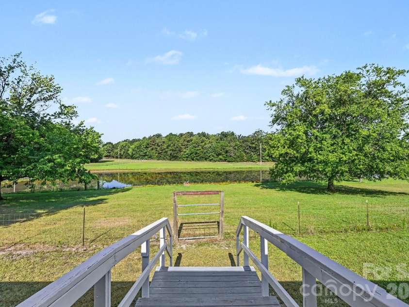 812 Forest Hills School Road, Marshville, NC 28103.  MLS# CAR4402470, YatesRealty ID 36913. 