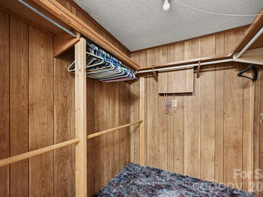 812 Forest Hills School Road, Marshville, NC 28103.  MLS# CAR4402470, YatesRealty ID 36913. 