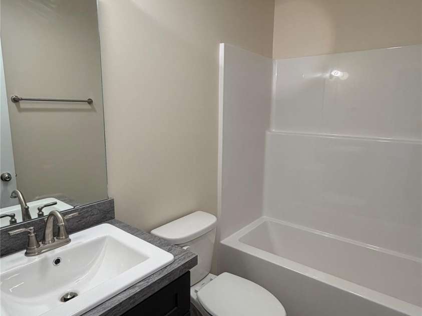 181 Bost Nursery Road, Maiden, NC 28650.  MLS# CAR4402707, YatesRealty ID 36914. Bathroom