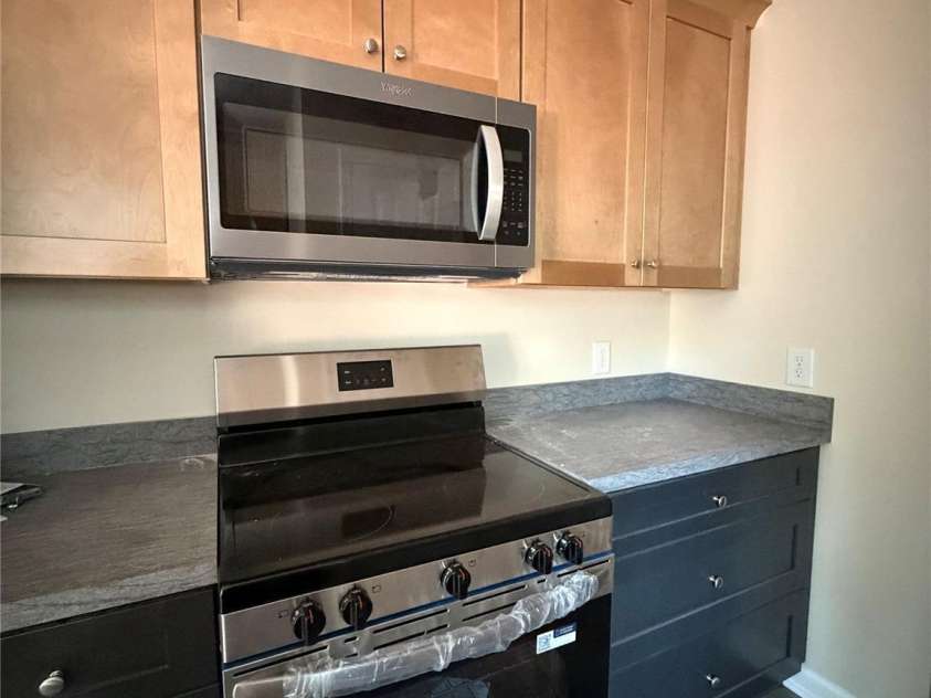 181 Bost Nursery Road, Maiden, NC 28650.  MLS# CAR4402707, YatesRealty ID 36914. Kitchen