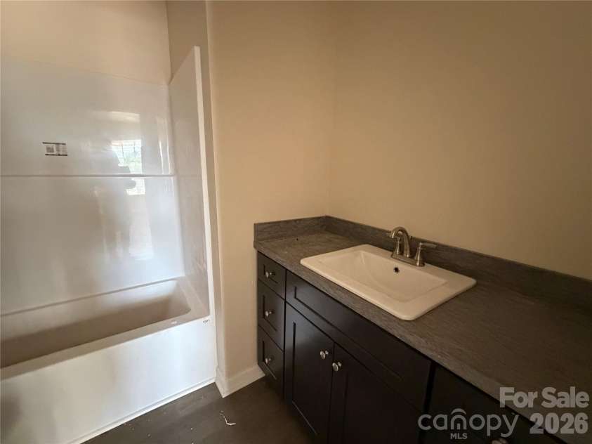 181 Bost Nursery Road, Maiden, NC 28650.  MLS# CAR4402707, YatesRealty ID 36914. Primary Bathroom