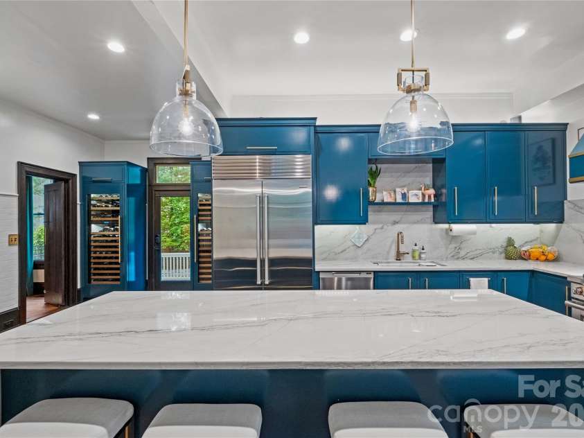 2100 The Plaza Road, Charlotte, NC 28205.  MLS# CAR4403226, YatesRealty ID 36916. Kitchen