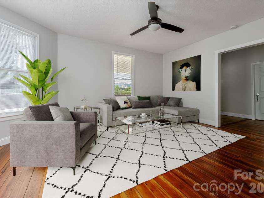 30 Bartlett Street, Asheville, NC 28801.  MLS# CAR4402676, YatesRealty ID 36917. 