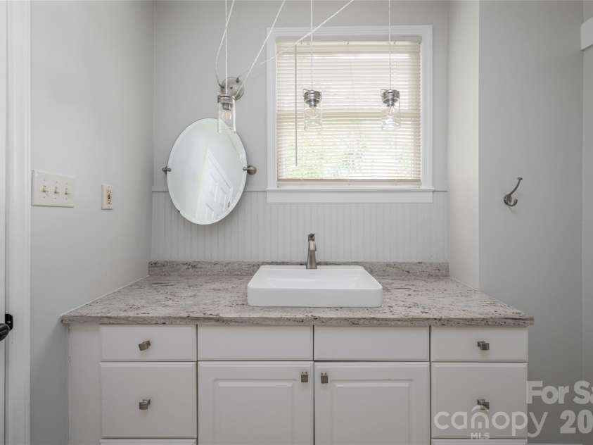 30 Bartlett Street, Asheville, NC 28801.  MLS# CAR4402676, YatesRealty ID 36917. 