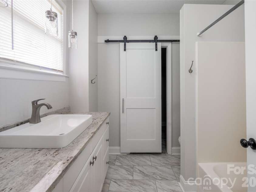 30 Bartlett Street, Asheville, NC 28801.  MLS# CAR4402676, YatesRealty ID 36917. 