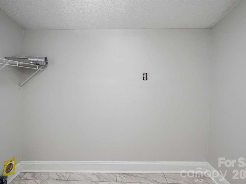 30 Bartlett Street, Asheville, NC 28801.  MLS# CAR4402676, YatesRealty ID 36917. 