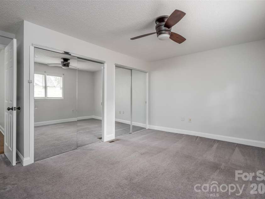 30 Bartlett Street, Asheville, NC 28801.  MLS# CAR4402676, YatesRealty ID 36917. 