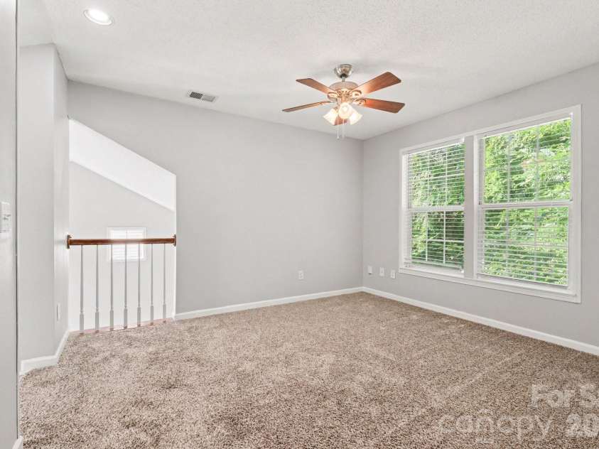 9532 Nettle Drive, Charlotte, NC 28216.  MLS# CAR4404101, YatesRealty ID 36918. 