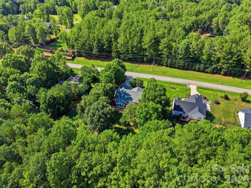7254 Pine Ridge Drive, Denver, NC 28037.  MLS# CAR4404201, YatesRealty ID 36919. 