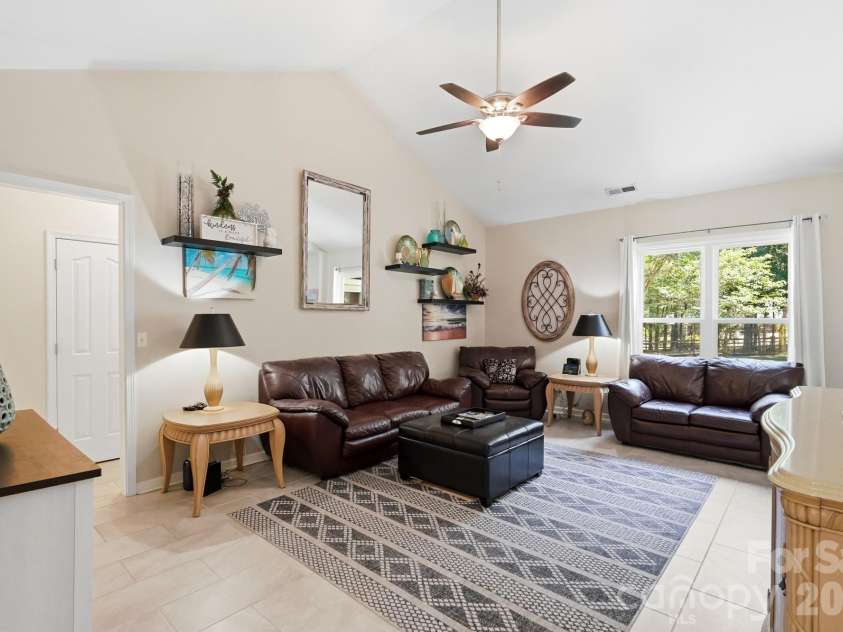 7254 Pine Ridge Drive, Denver, NC 28037.  MLS# CAR4404201, YatesRealty ID 36919. 