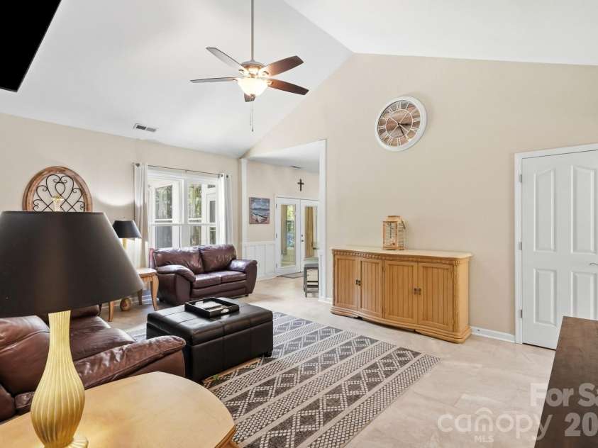 7254 Pine Ridge Drive, Denver, NC 28037.  MLS# CAR4404201, YatesRealty ID 36919. 