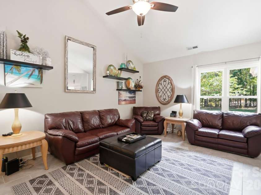 7254 Pine Ridge Drive, Denver, NC 28037.  MLS# CAR4404201, YatesRealty ID 36919. 