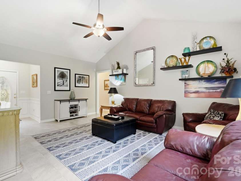 7254 Pine Ridge Drive, Denver, NC 28037.  MLS# CAR4404201, YatesRealty ID 36919. 