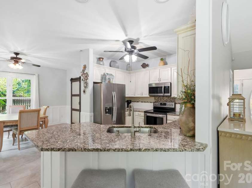 7254 Pine Ridge Drive, Denver, NC 28037.  MLS# CAR4404201, YatesRealty ID 36919. 