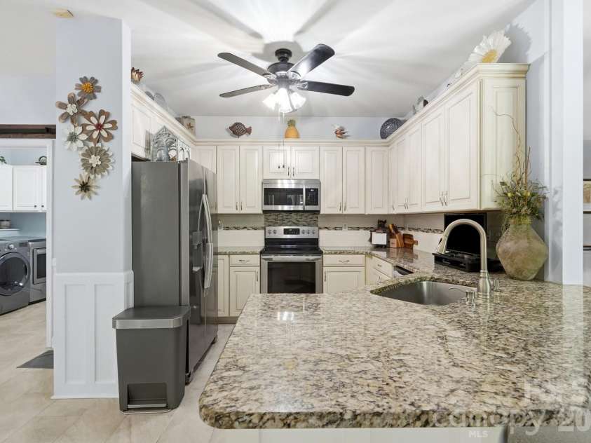 7254 Pine Ridge Drive, Denver, NC 28037.  MLS# CAR4404201, YatesRealty ID 36919. 