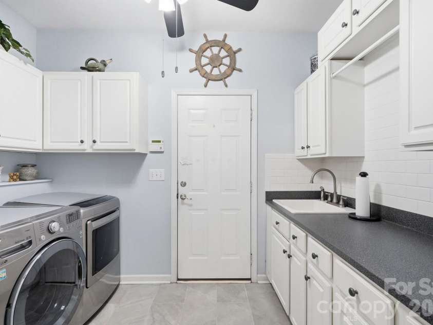 7254 Pine Ridge Drive, Denver, NC 28037.  MLS# CAR4404201, YatesRealty ID 36919. 