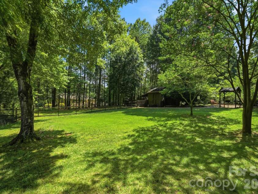 7254 Pine Ridge Drive, Denver, NC 28037.  MLS# CAR4404201, YatesRealty ID 36919. 