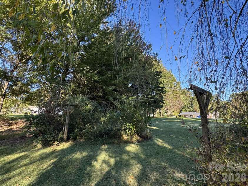 149 Vance Street, Dobson, NC 27017.  MLS# CAR4350768, YatesRealty ID 3692. 