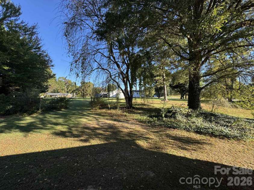 149 Vance Street, Dobson, NC 27017.  MLS# CAR4350768, YatesRealty ID 3692. 