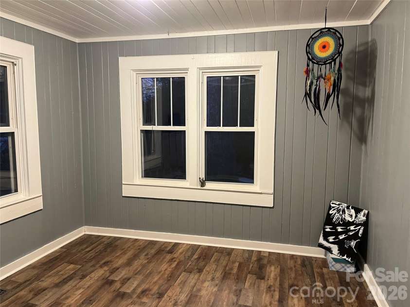 86 R And R Hyder Lane, Hendersonville, NC 28792.  MLS# CAR4343461, YatesRealty ID 3692. 