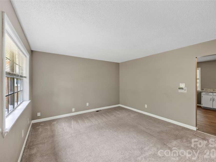 9408 Spruce Pine Place, Charlotte, NC 28210.  MLS# CAR4403457, YatesRealty ID 36921. 