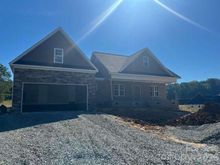 440 Forest View Drive, Kannapolis, NC 2801.  MLS# CAR4404474, YatesRealty ID 36922. Main View
