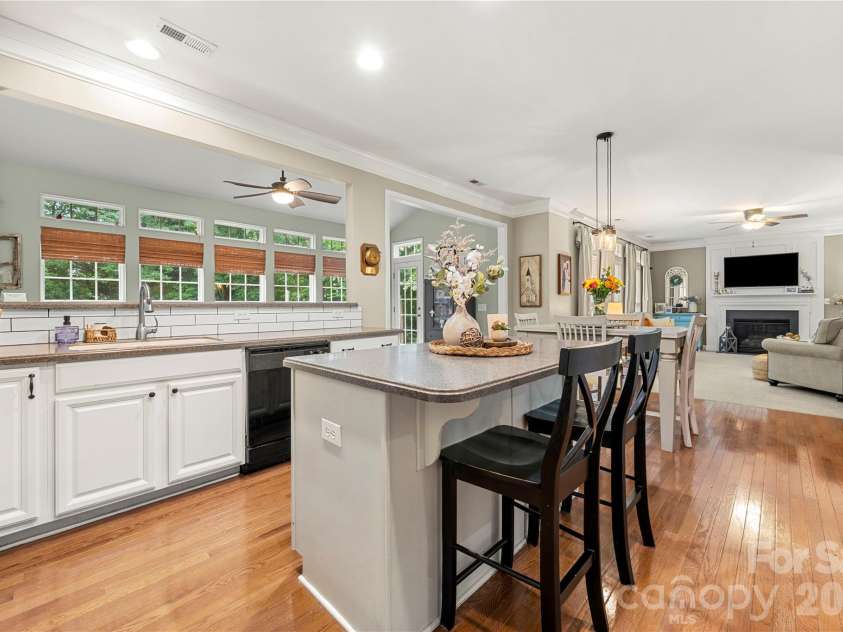557 Fair Oaks Drive, Fort Mill, SC 29708.  MLS# CAR4403239, YatesRealty ID 36924. 