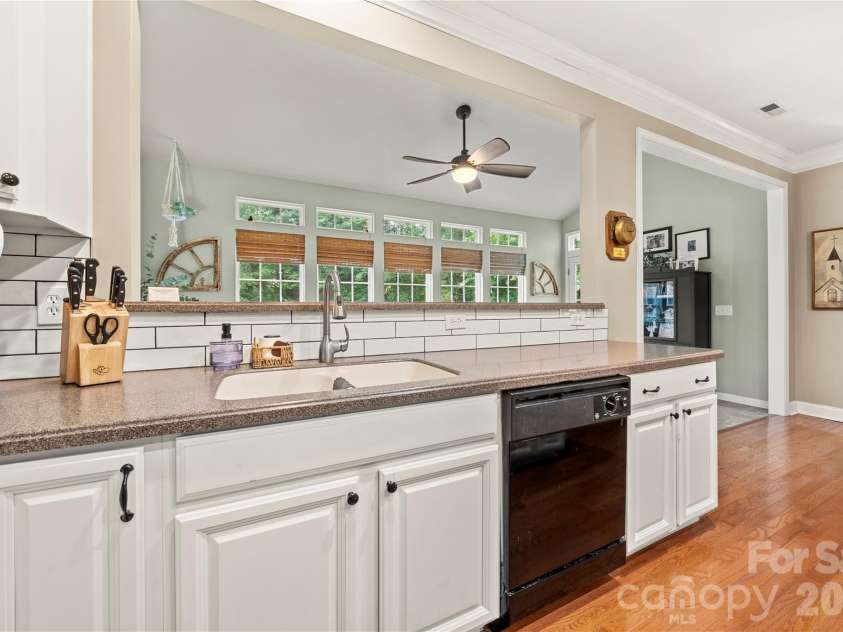 557 Fair Oaks Drive, Fort Mill, SC 29708.  MLS# CAR4403239, YatesRealty ID 36924. 