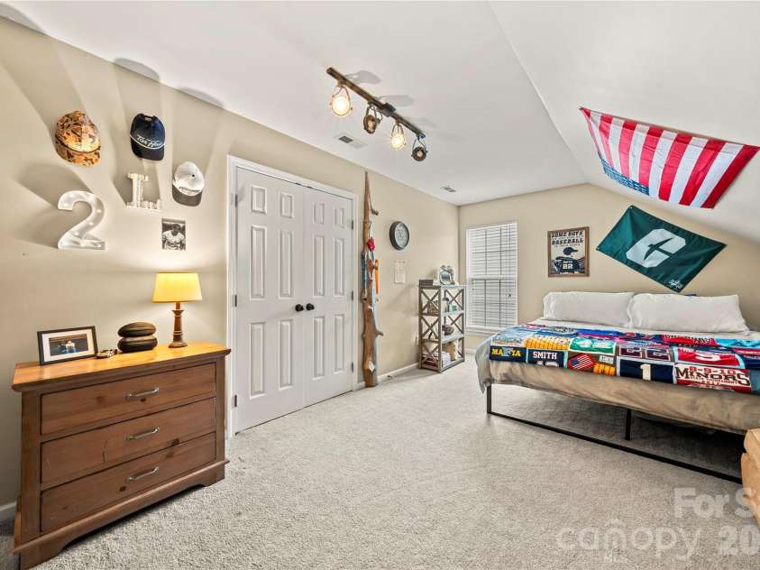 557 Fair Oaks Drive, Fort Mill, SC 29708.  MLS# CAR4403239, YatesRealty ID 36924. 