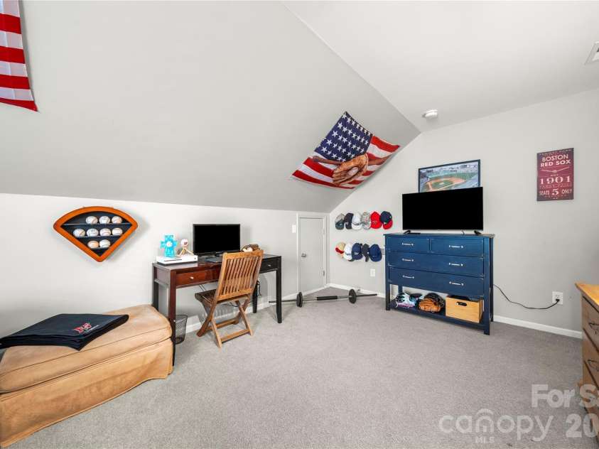 557 Fair Oaks Drive, Fort Mill, SC 29708.  MLS# CAR4403239, YatesRealty ID 36924. 