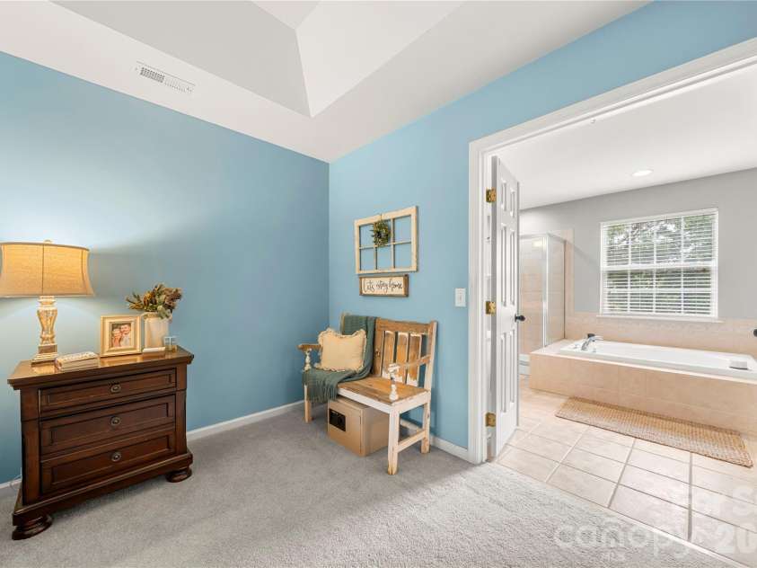 557 Fair Oaks Drive, Fort Mill, SC 29708.  MLS# CAR4403239, YatesRealty ID 36924. 