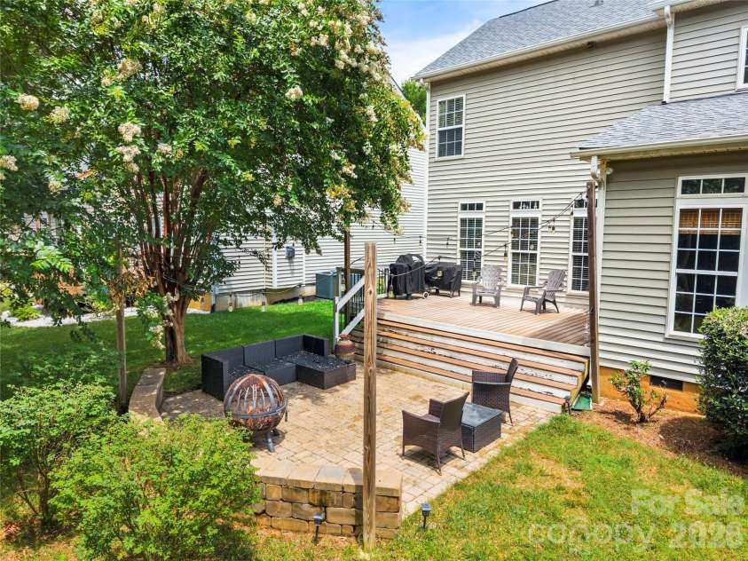 557 Fair Oaks Drive, Fort Mill, SC 29708.  MLS# CAR4403239, YatesRealty ID 36924. 