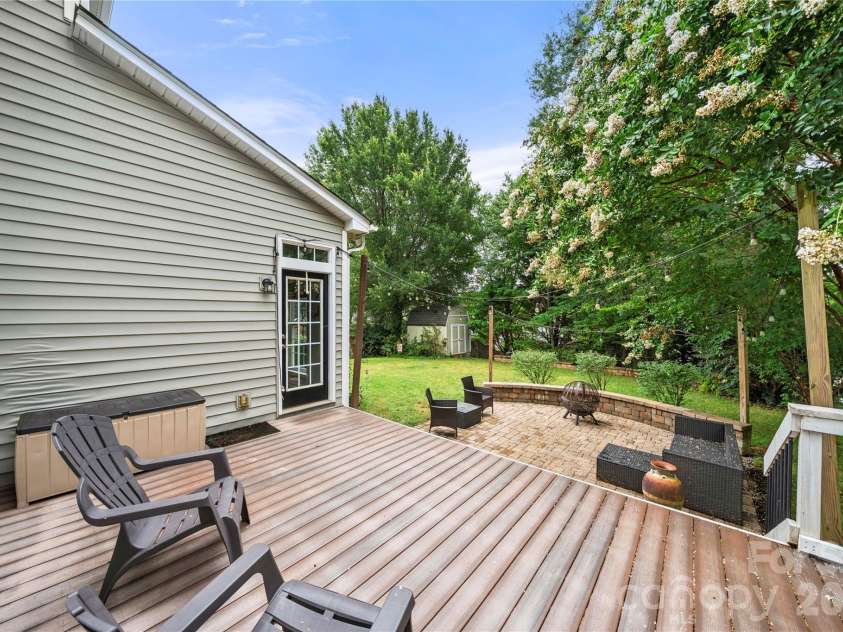 557 Fair Oaks Drive, Fort Mill, SC 29708.  MLS# CAR4403239, YatesRealty ID 36924. 