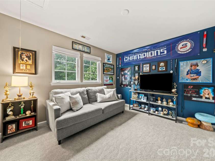 557 Fair Oaks Drive, Fort Mill, SC 29708.  MLS# CAR4403239, YatesRealty ID 36924. 