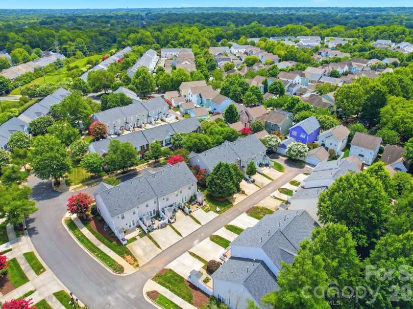 12524 Eudora Lane, Charlotte, NC 28277.  MLS# CAR4397502, YatesRealty ID 36927. 