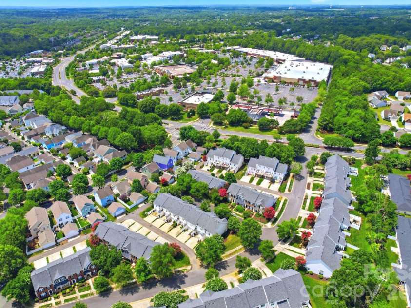 12524 Eudora Lane, Charlotte, NC 28277.  MLS# CAR4397502, YatesRealty ID 36927. 