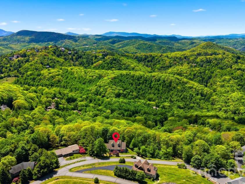 277 Rembrandt Drive, Boone, NC 28607.  MLS# CAR4404403, YatesRealty ID 36928. 